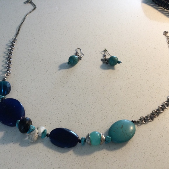 Lovely Vintage Mexican Necklace and Earring Set - Picture 4 of 7